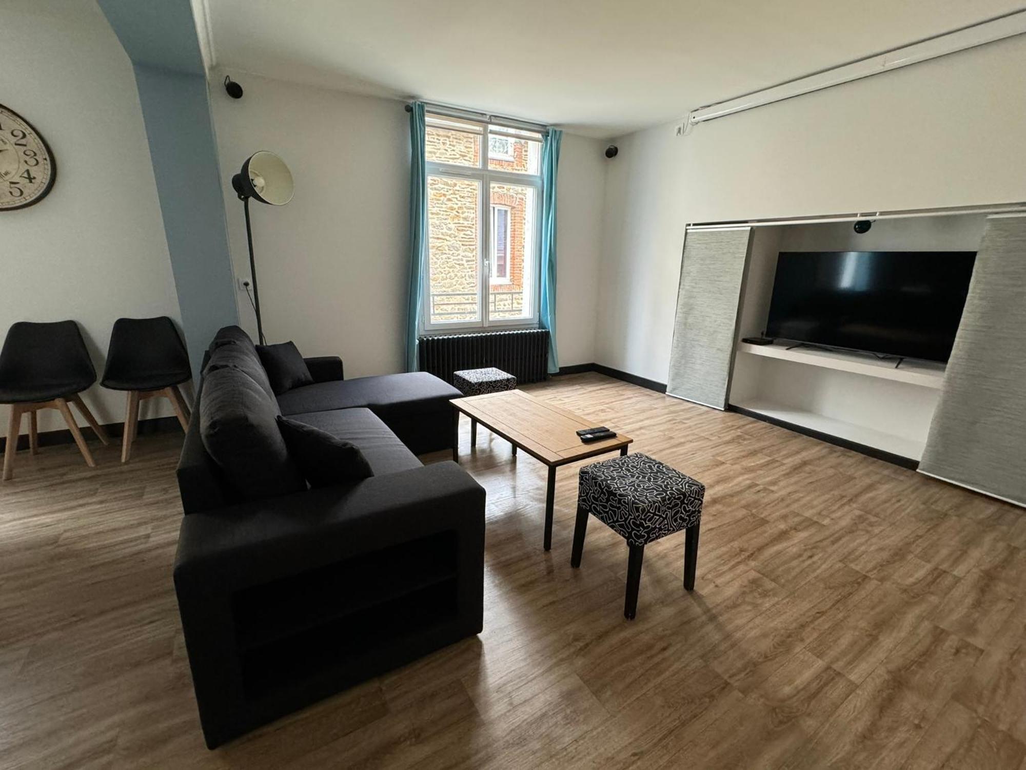 Appartement En Centre-Ville - Local Velos Disponible Mayenne Exterior foto