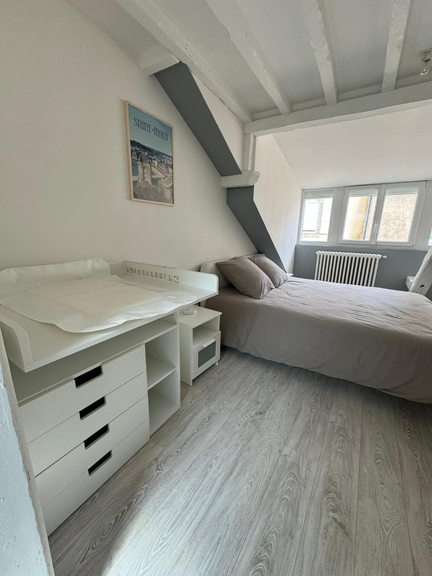Appartement En Centre-Ville - Local Velos Disponible Mayenne Exterior foto